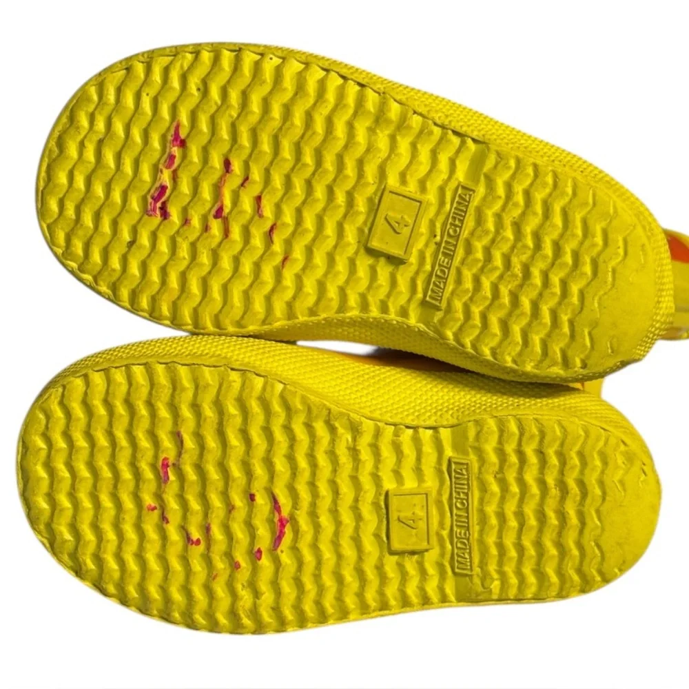 Original Kids First Peppa Pig Grab Handle Rain Boots - Kids SZ 4 Toddler